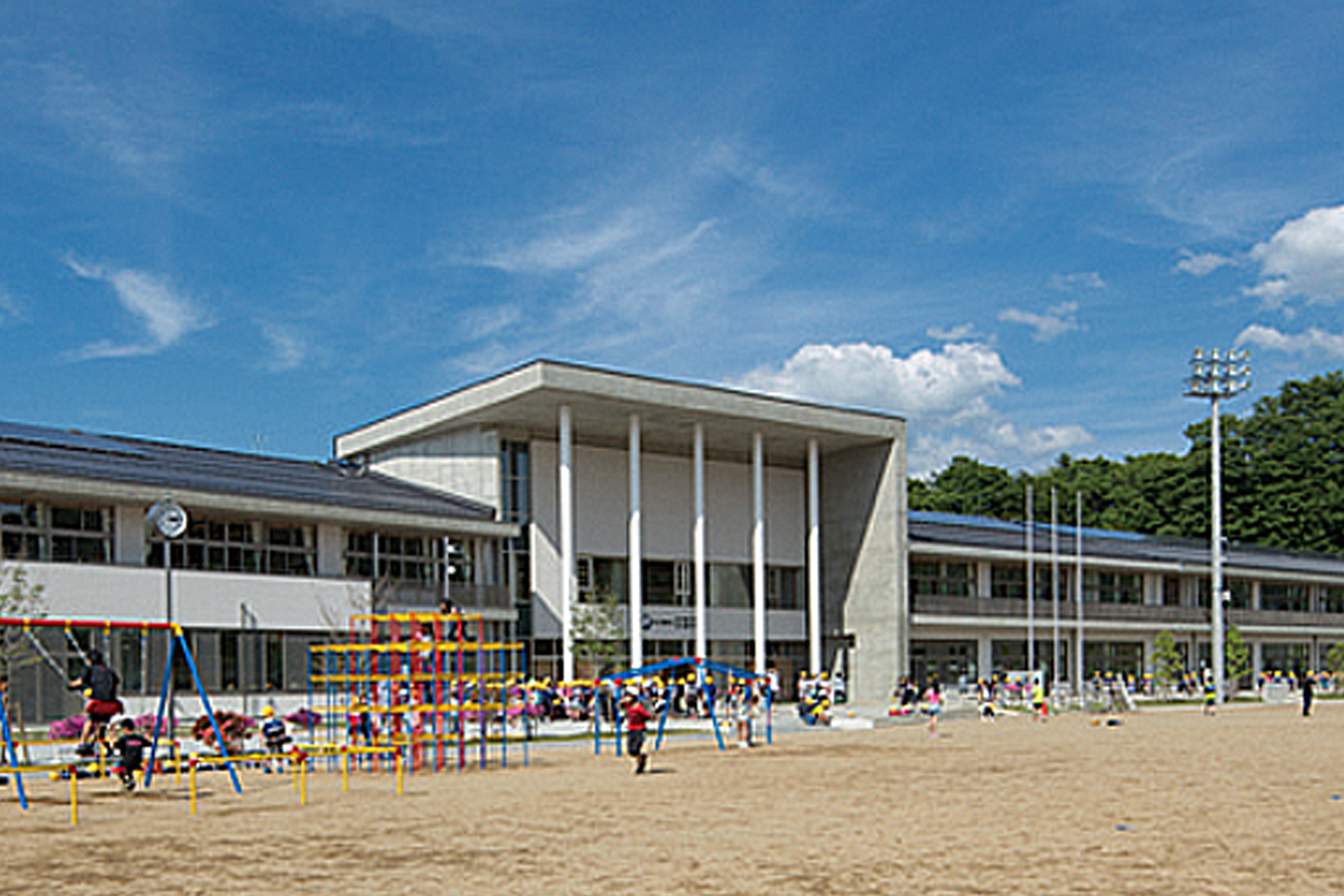 長野県佐久穂町教育委員会がフルノシステムズのWi-Fi７対応 アクセントポイントを導入し、学校向け無線LANを整備